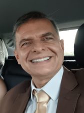 Retrato de Carlos André Ornelas Ricart
